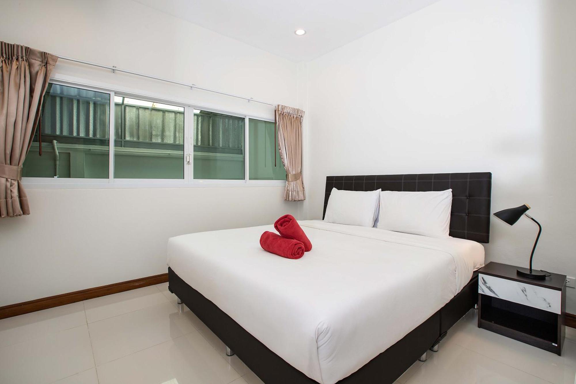 Family 2Br Villa Lancelot 3 With Jacuzzi Pool, Just 10 Min Drive Naiharn And Rawai Ban Saiyuan Exterior foto